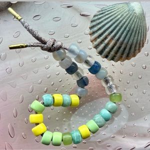 Carolina Bucci Forte beads bracelet.